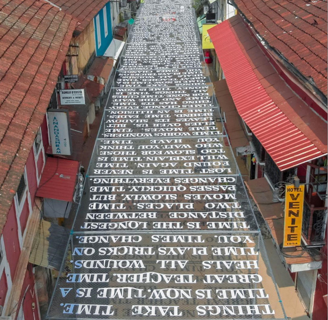 Уличная инсталляция в Индии
