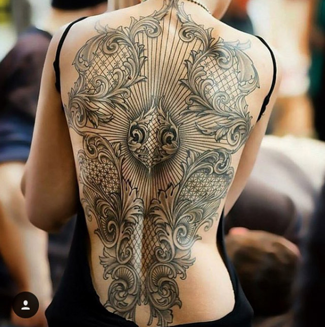 кружевные татуировки Марко Манцо и Франчески Бони