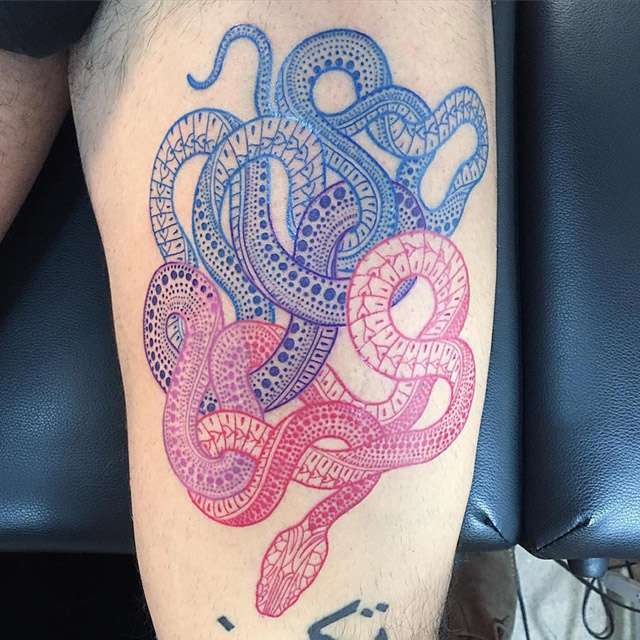 змея в татуировке