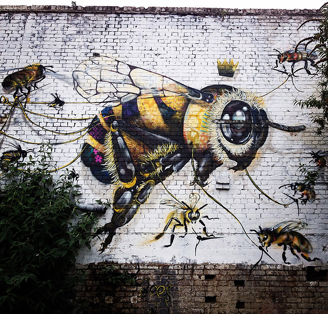 Спасите пчел