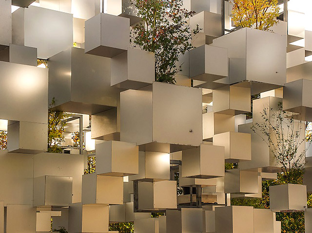 Many Small Cubes, Paris, 2014