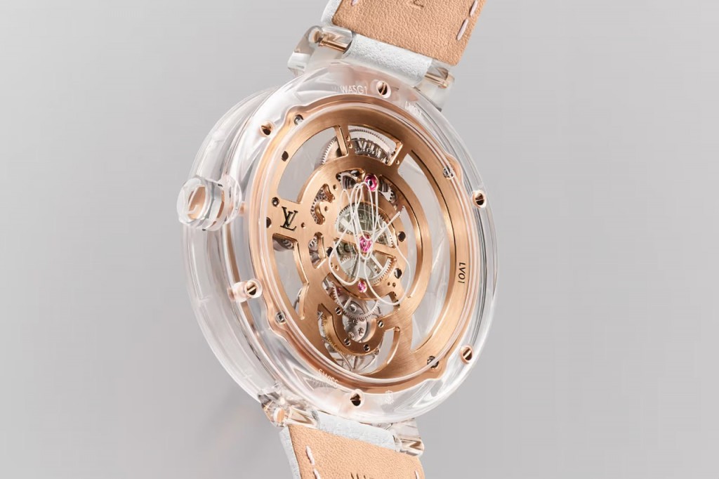 Часы от Louis Vuitton - 01