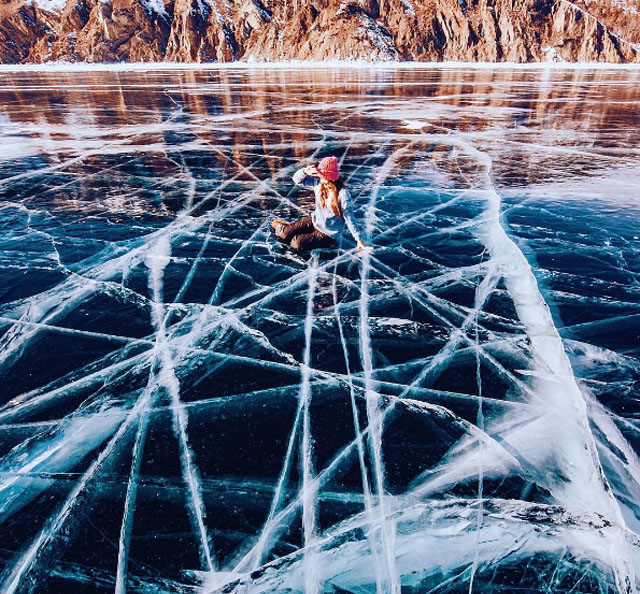 Замерзший Байкал. Фото Кристины Макеевой.