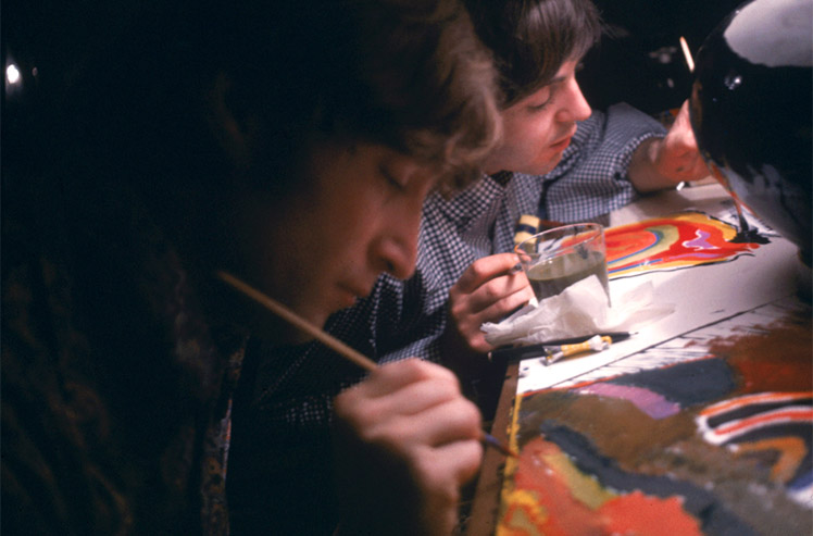 Леннон и Маккартни рисуют, 1966 год, Токио, фото: Christie's