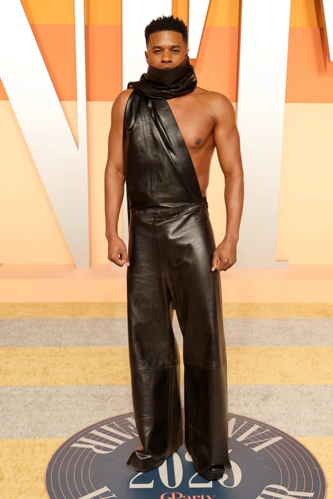 010_Откровенные наряды с вечеринки премии Оскар-2025