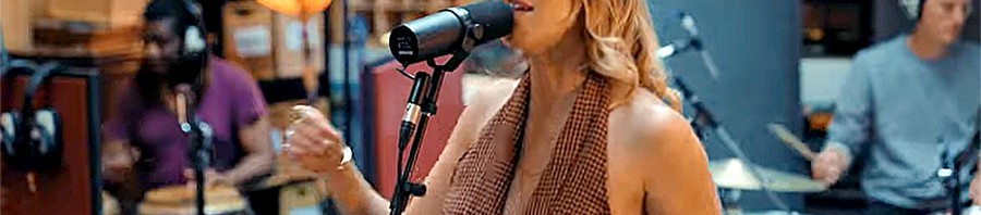 Kat Eaton sing Bad Advice