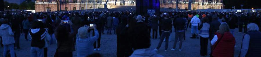 Завернутый рейхстаг-02