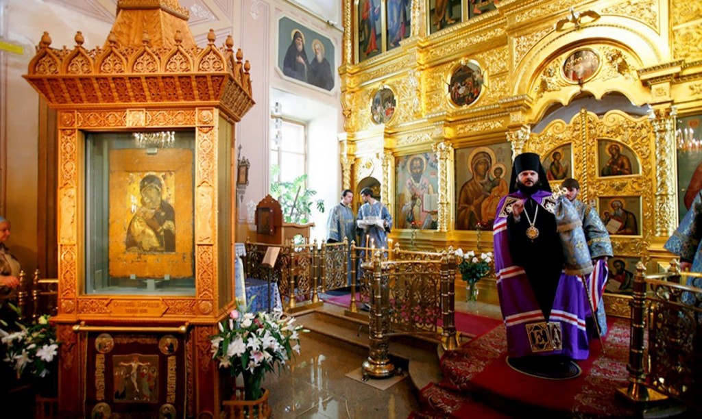 Чудотворная Владимирская икона Божией Матери в храме-музее Святителя Николая в Толмачах, 2007